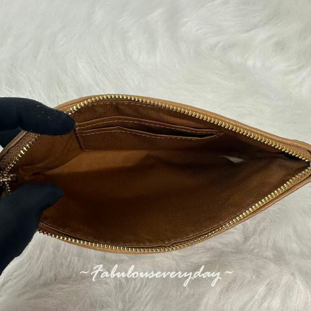 Coach Large Corner Zip Wristlet CEF69 Gold/Toast Straw Leather NWT - Picture 5 of 5